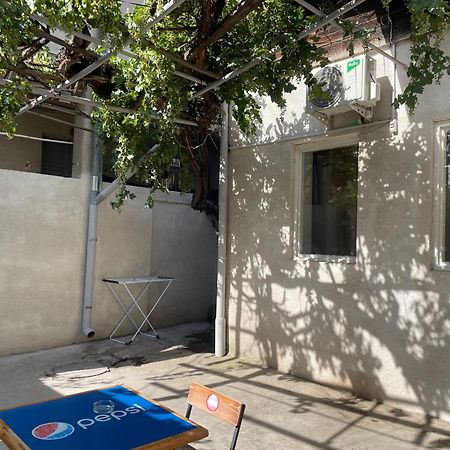 Apartment In The City Center With The Garden Yerevan Exterior photo